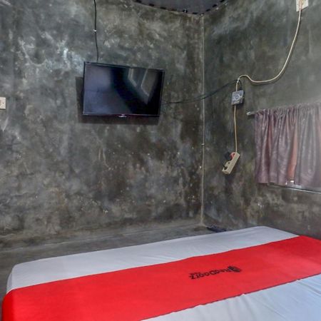 Reddoorz Near Jumbo Mall Sragen Luaran gambar