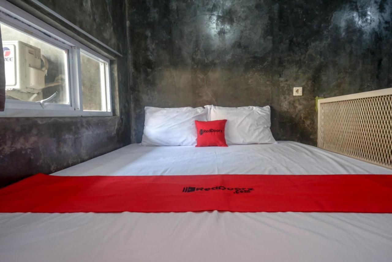 Reddoorz Near Jumbo Mall Sragen Luaran gambar