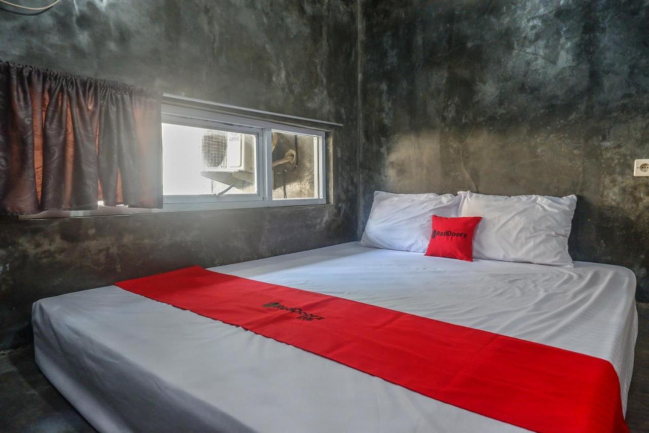 Reddoorz Near Jumbo Mall Sragen Luaran gambar