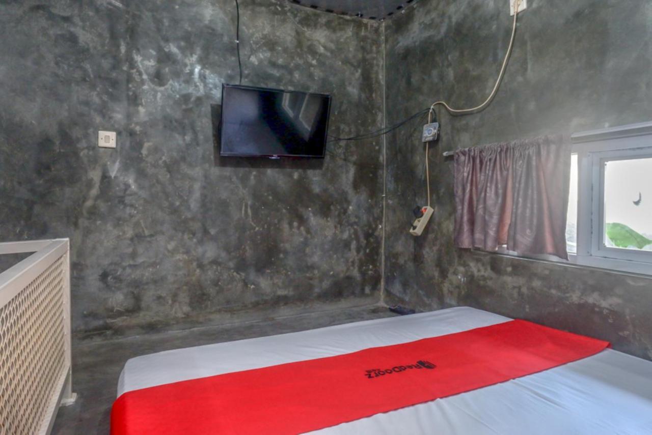 Reddoorz Near Jumbo Mall Sragen Luaran gambar