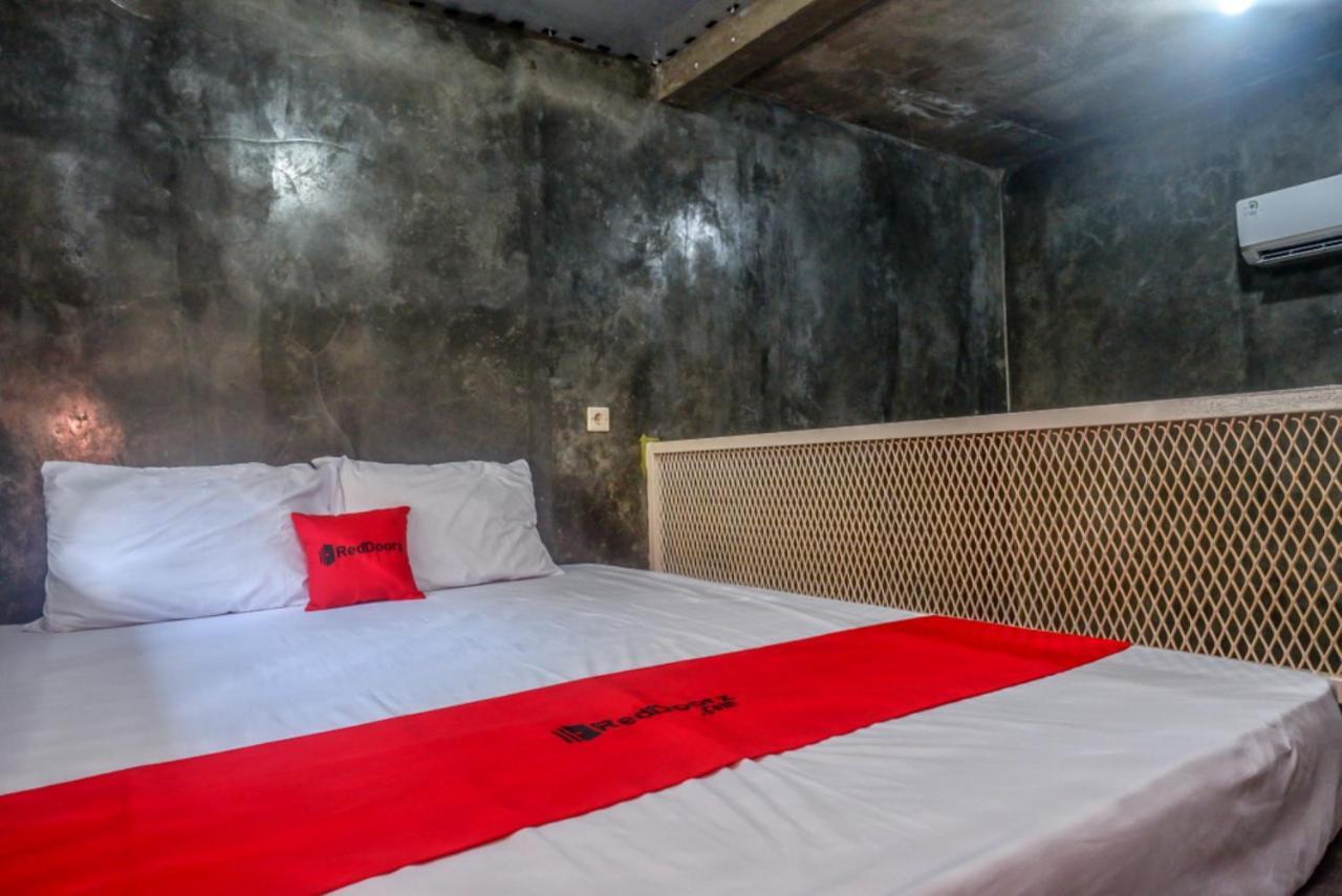 Reddoorz Near Jumbo Mall Sragen Luaran gambar